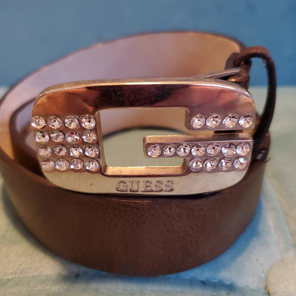 Guess - Brown Leather - Belt with Silver Tone Buckle With Gem Accents